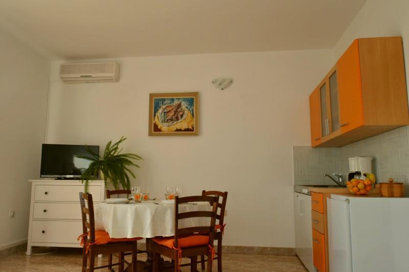 Apartments Jenny Novi Vinodolski Exterior photo